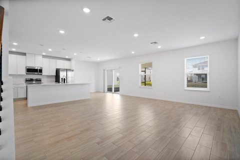House in Port St. Lucie, Florida 4 bedrooms, 177.35 sq.m. № 2428410 - photo 20