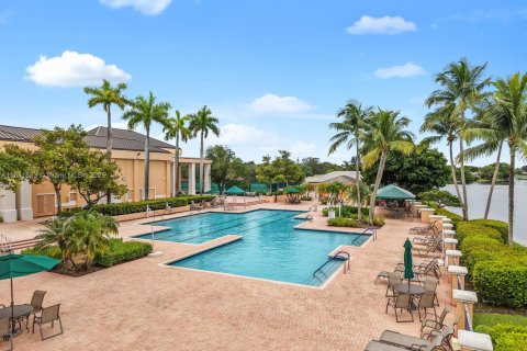 Condominio en venta en Tamarac, Florida, 2 dormitorios, 120.22 m2 № 1931932 - foto 28