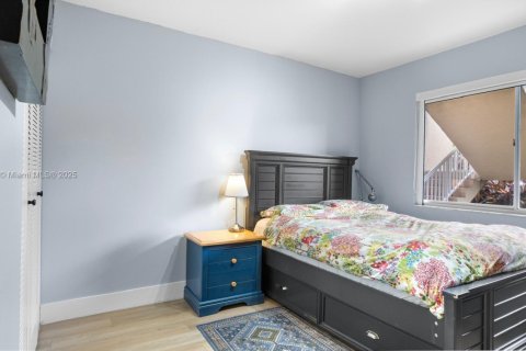 Condominio en venta en Tamarac, Florida, 2 dormitorios, 120.22 m2 № 1931932 - foto 17