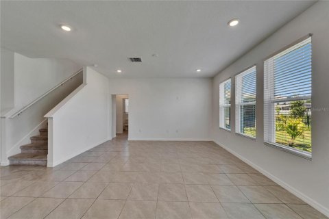 House in Wimauma, Florida 5 bedrooms, 275.36 sq.m. № 1918994 - photo 17