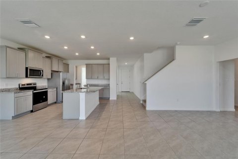 House in Wimauma, Florida 5 bedrooms, 275.36 sq.m. № 1918994 - photo 20