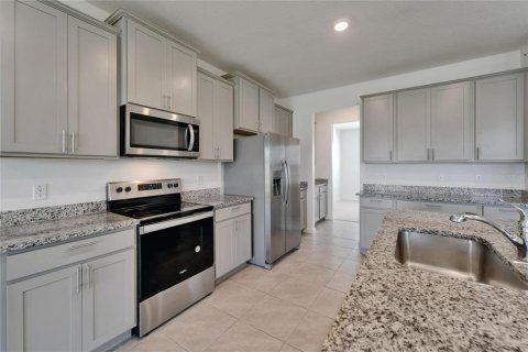 House in Wimauma, Florida 5 bedrooms, 275.36 sq.m. № 1918994 - photo 27