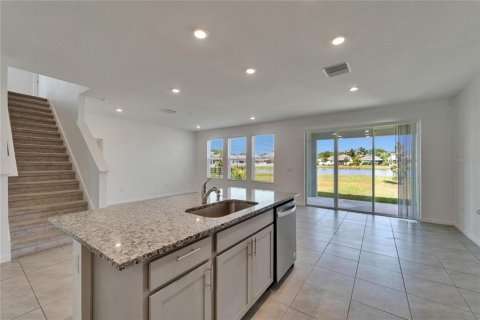 House in Wimauma, Florida 5 bedrooms, 275.36 sq.m. № 1918994 - photo 29