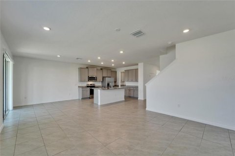 House in Wimauma, Florida 5 bedrooms, 275.36 sq.m. № 1918994 - photo 19