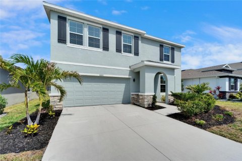 House in Wimauma, Florida 5 bedrooms, 275.36 sq.m. № 1918994 - photo 3