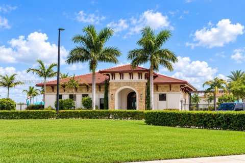 Villa ou maison à louer à Hialeah, Floride: 3 chambres № 2365682 - photo 14