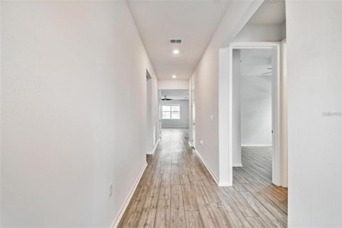 Villa ou maison à louer à Riverview, Floride: 4 chambres, 171.87 m2 № 2114521 - photo 6