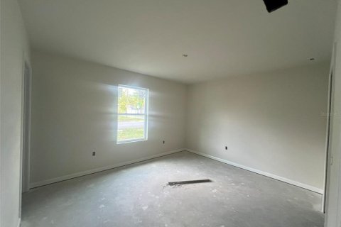 House in High Springs, Florida 4 bedrooms, 120.77 sq.m. № 1801469 - photo 4