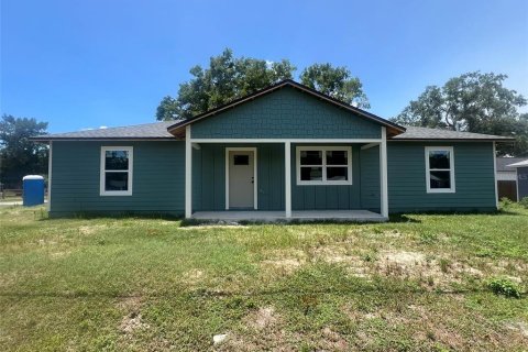 House in High Springs, Florida 4 bedrooms, 120.77 sq.m. № 1801469 - photo 1