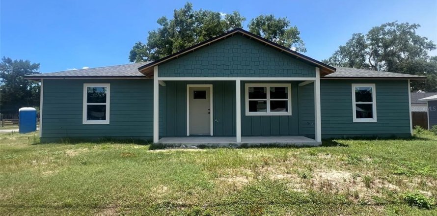 House in High Springs, Florida 4 bedrooms, 120.77 sq.m. № 1801469