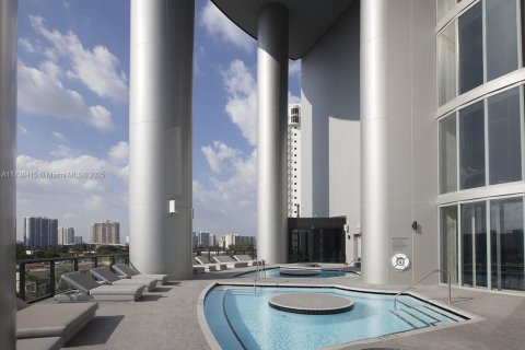 Condo in Sunny Isles Beach, Florida, 3 bedrooms № 2088277 - photo 29