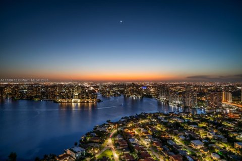 Condo in Sunny Isles Beach, Florida, 3 bedrooms № 2088277 - photo 8