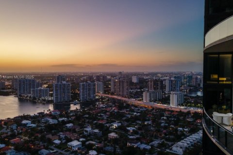 Condo in Sunny Isles Beach, Florida, 3 bedrooms № 2088277 - photo 5