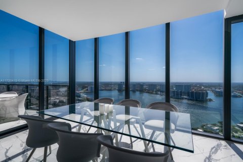 Condo in Sunny Isles Beach, Florida, 3 bedrooms № 2088277 - photo 17