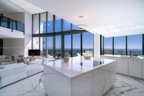 Condo in Sunny Isles Beach, Florida, 3 bedrooms № 2088277 - photo 10