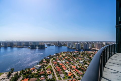 Condo in Sunny Isles Beach, Florida, 3 bedrooms № 2088277 - photo 9