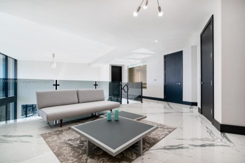 Condo in Sunny Isles Beach, Florida, 3 bedrooms № 2088277 - photo 20