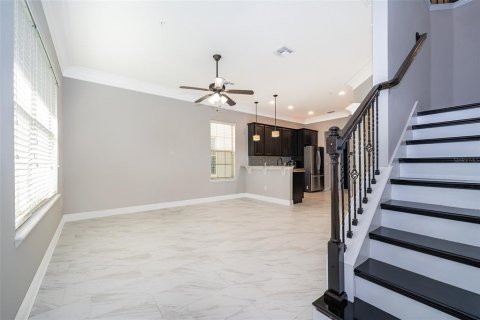 House in Winter Garden, Florida 4 bedrooms, 192.49 sq.m. № 1593183 - photo 5