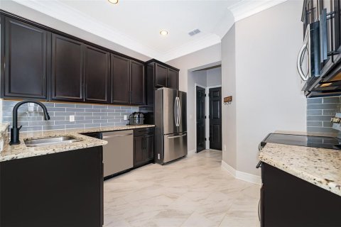 House in Winter Garden, Florida 4 bedrooms, 192.49 sq.m. № 1593183 - photo 10