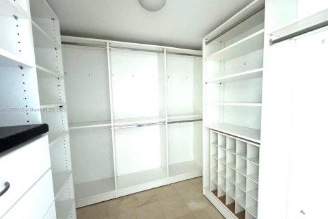 Copropriété à louer à Miami, Floride: 1 chambre, 73.49 m2 № 1973786 - photo 8