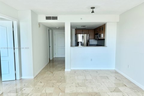 Copropriété à louer à Miami, Floride: 1 chambre, 73.49 m2 № 1973786 - photo 3