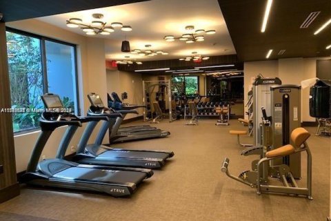 Condo in Coral Gables, Florida, 1 bedroom  № 1711514 - photo 9