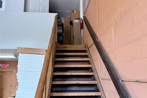 Immobilier commercial à vendre à Miami, Floride № 1979338 - photo 6