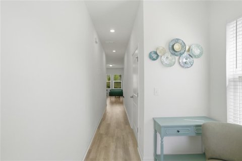 House in Minneola, Florida 3 bedrooms, 176.14 sq.m. № 2204546 - photo 4