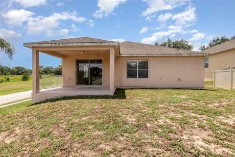 House in Sorrento, Florida 3 bedrooms, 184.41 sq.m. № 1849524 - photo 14