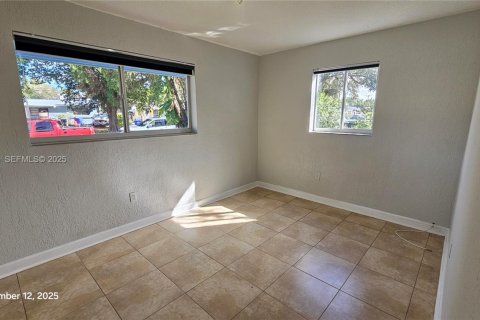 Villa ou maison à louer à Hollywood, Floride: 4 chambres, 155.33 m2 № 1988867 - photo 19