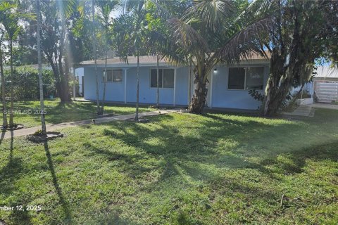 Villa ou maison à Hollywood, Floride 4 chambres, 155.33 m2 № 1988867