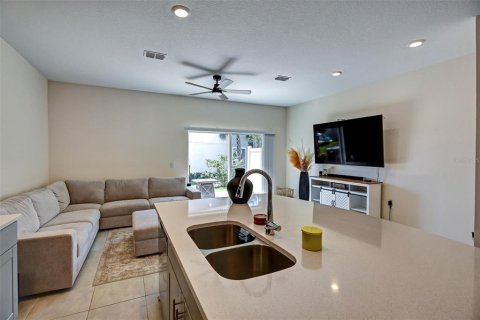 Touwnhouse à louer à Kissimmee, Floride: 3 chambres, 126.81 m2 № 2115459 - photo 13