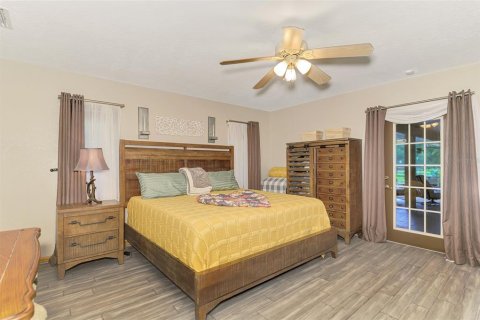 House in Myakka City, Florida 4 bedrooms, 210.8 sq.m. № 2266957 - photo 23