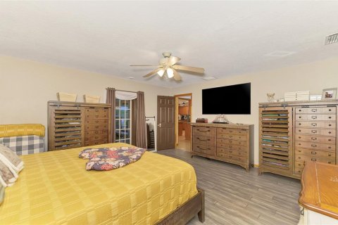 House in Myakka City, Florida 4 bedrooms, 210.8 sq.m. № 2266957 - photo 22