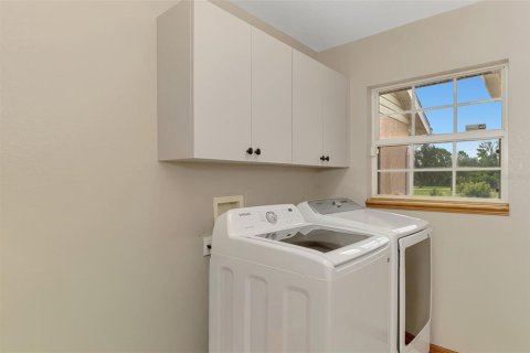 House in Myakka City, Florida 4 bedrooms, 210.8 sq.m. № 2266957 - photo 27