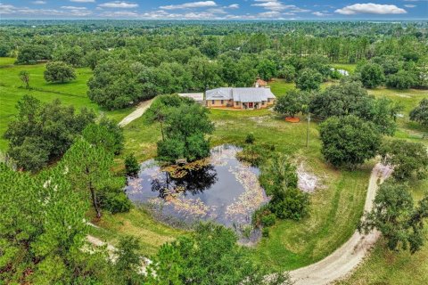 House in Myakka City, Florida 4 bedrooms, 210.8 sq.m. № 2266957