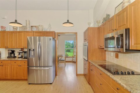 House in Myakka City, Florida 4 bedrooms, 210.8 sq.m. № 2266957 - photo 20