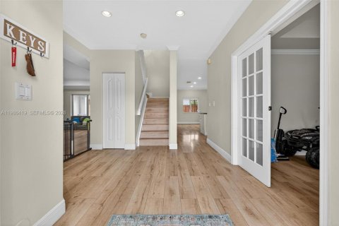 Casa en alquiler en Miami, Florida, 3 dormitorios, 244.24 m2 № 2049134 - foto 6