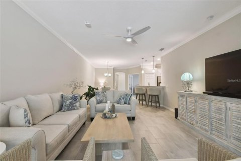 House in Venice, Florida 2 bedrooms, 145.67 sq.m. № 2152128 - photo 12