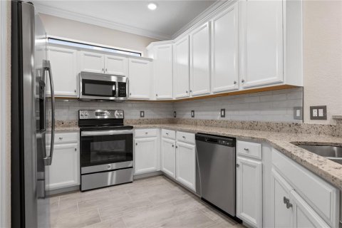 House in Venice, Florida 2 bedrooms, 145.67 sq.m. № 2152128 - photo 6