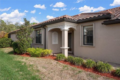 House in Venice, Florida 2 bedrooms, 145.67 sq.m. № 2152128 - photo 4