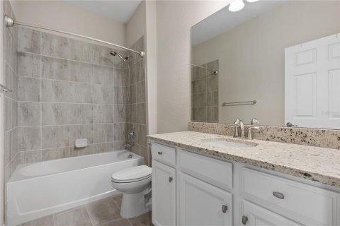 House in Venice, Florida 2 bedrooms, 145.67 sq.m. № 2152128 - photo 21