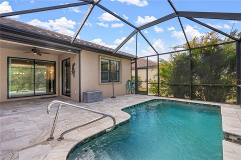 House in Venice, Florida 2 bedrooms, 145.67 sq.m. № 2152128 - photo 2