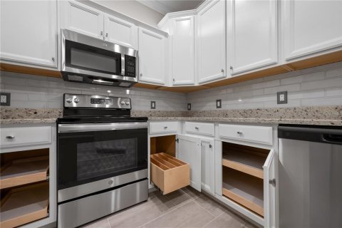House in Venice, Florida 2 bedrooms, 145.67 sq.m. № 2152128 - photo 8