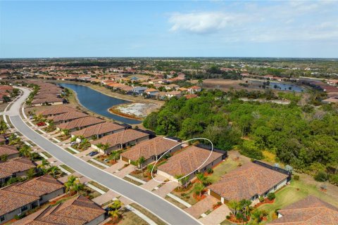 House in Venice, Florida 2 bedrooms, 145.67 sq.m. № 2152128 - photo 30