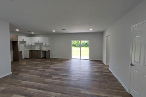 House in Lehigh Acres, Florida 4 bedrooms, 171.87 sq.m. № 1406492 - photo 7