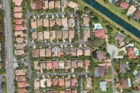 House in Palmetto Bay, Florida 5 bedrooms, 245.08 sq.m. № 1775871 - photo 3