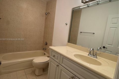 House in Palmetto Bay, Florida 5 bedrooms, 245.08 sq.m. № 1775871 - photo 20