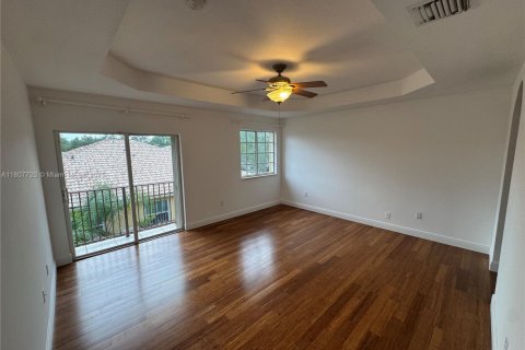 House in Palmetto Bay, Florida 5 bedrooms, 245.08 sq.m. № 1775871 - photo 13