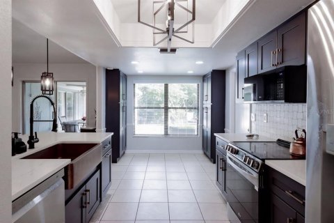 Villa ou maison à vendre à Winter Haven, Floride: 4 chambres, 158.03 m2 № 2417029 - photo 8